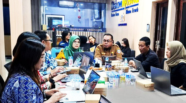 Sekdis Diskominfo SP Mura Buka Acara Visitasi Monev Keterbukaan Informasi Publik