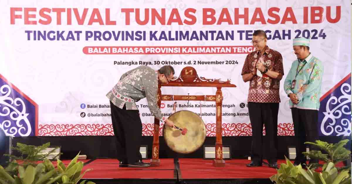 Plh Sahli Gubernur Membuka Acara Festival Tunas Bahasa Ibu Tingkat Prov Kalteng