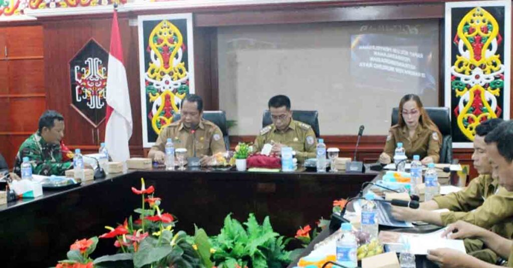 Rapat Terkait Transmigrasi di Kabupaten Mura