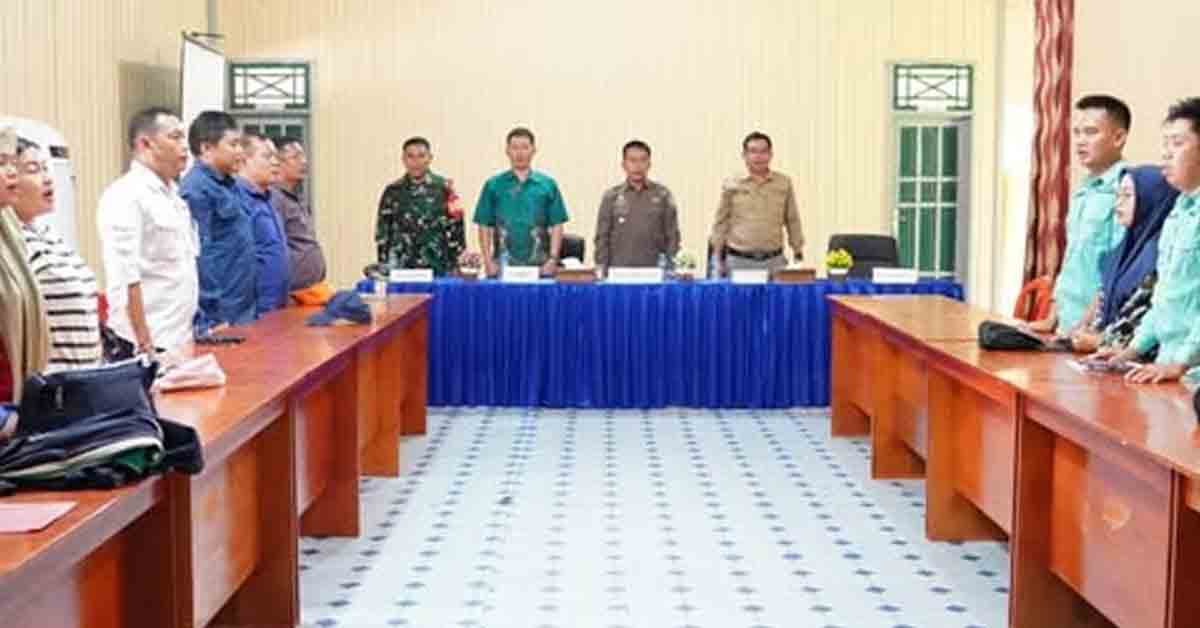 Pj Bupati Mura Pantau Kesiapan Pilkada di Kecamatan Uut Murung