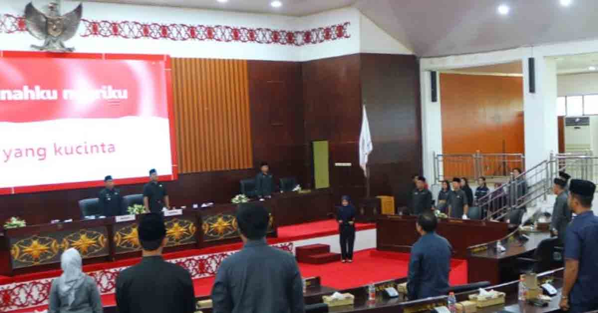 DPRD Mura Gelar Rapur Dengarkan Jawaban Pemda Terhadap Pandangan Umum Fraksi-fraksi