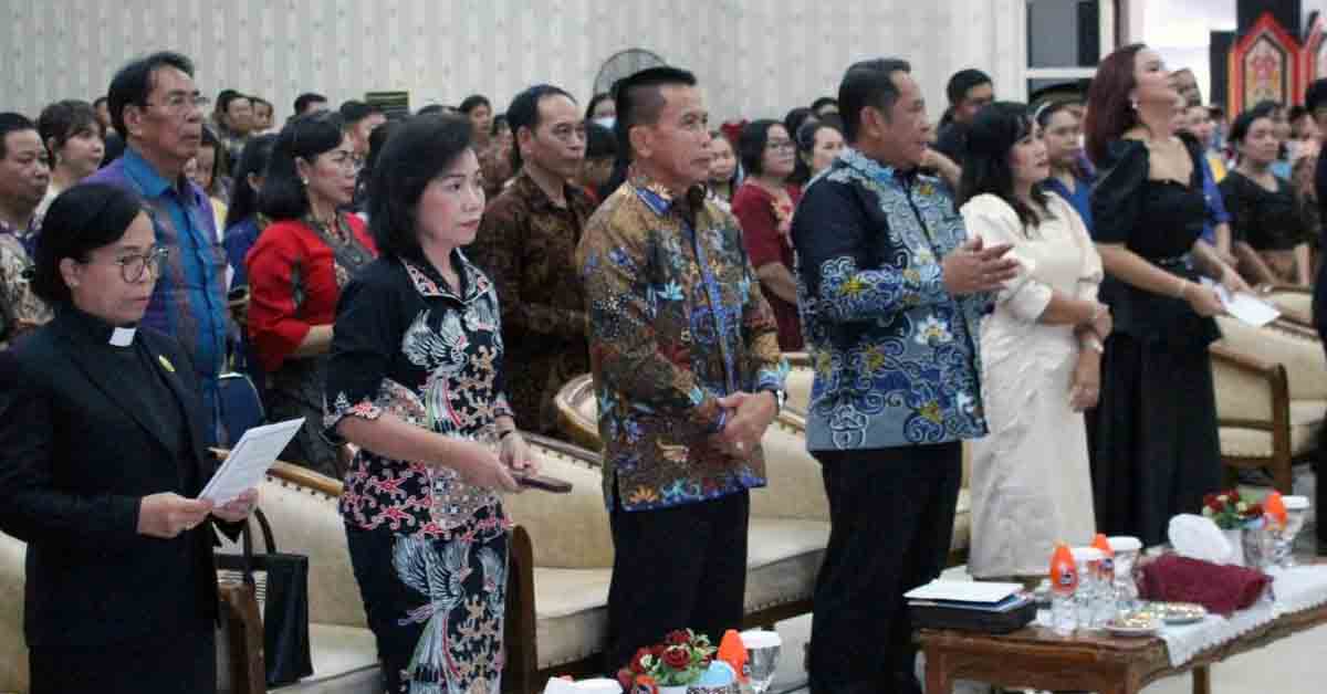 Pj Bupati Mura : Momentum Natal adalah waktu yang tepat untuk memperkuat persatuan