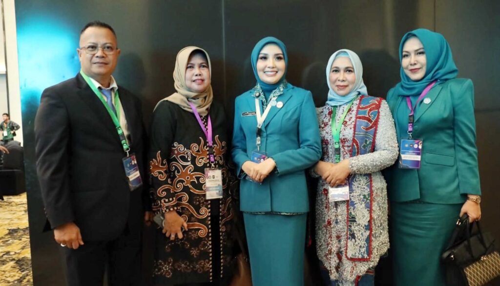 Kadis PMD Hadiri Pelantikan Ketua TP-PKK/TP Posyandu Provinsi Kalteng