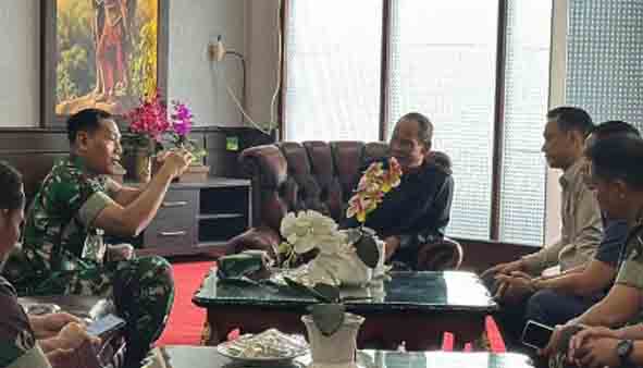 Danrem 102/Pjg Silaturahmi ke DPRD Kalteng