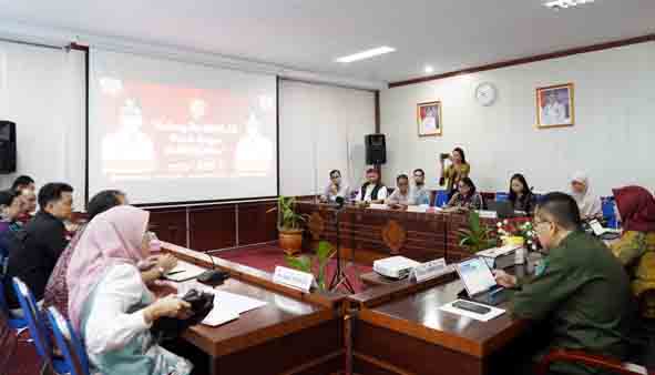Asisten Ekbang Setda Kalteng Pimpin Rapat Pertumbuhan Ekonomi Provinsi Kalteng Tahun 2025