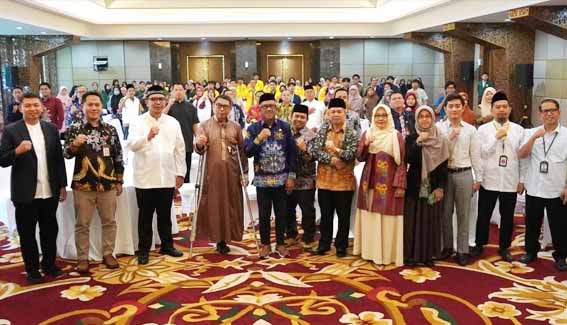 Plt Sekda Buka Seminar dan Launching Program Wakaf Uang