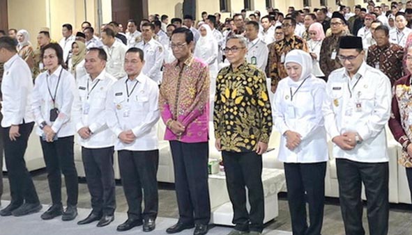 Gubernur Didampingi Kepala BAPPERIDA Provinsi Kalteng Hadiri Rakor Kepala Daerah yang Digelar KPK
