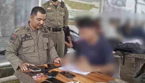 Satpol PP Kalteng Lakukan Operasi Penertiban Pelajar Bolos Sekolah