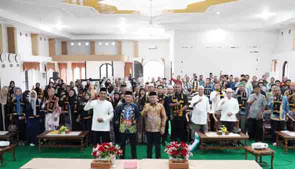 Wakili Gubernur, Plt Karo Kesra Lepas Keberangkatan 121 Jamaah Umrah