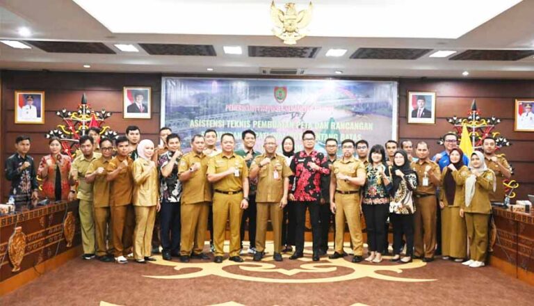 Plt Sekda Kalteng Buka Rapat Asistensi Teknis Pembuatan Peta Batas Kecamatan