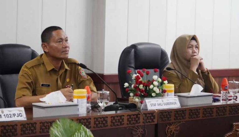 Sahli Gubernur Hadiri Secara Virtual Rakor Pengendalian Inflasi Perkembangan Harga Minggu ke-4 April 2025