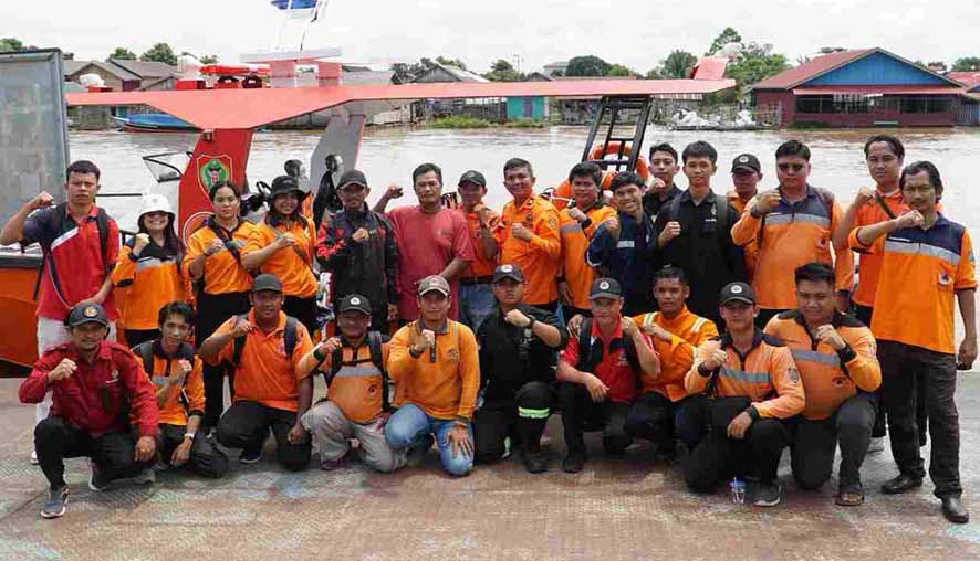 BPBD Kalteng Gelar Pelatihan Operasional Kapal Pemadam Kebakaran untuk Tim Rescue Air