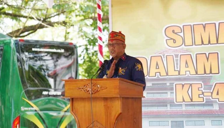 Plt Sekda Hadiri Peringatan HUT Integrasi ke - 45 Tahun Kaharingan-Hindu