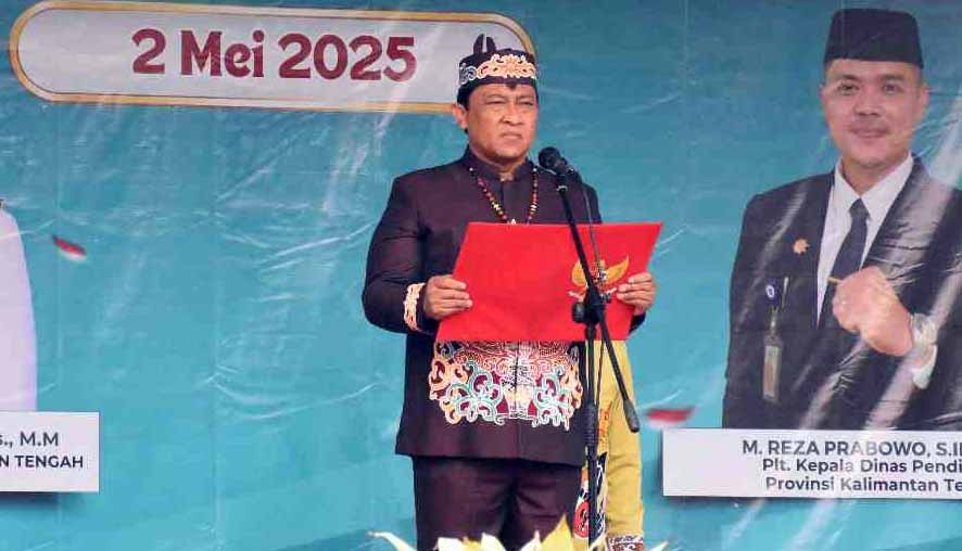 Peringati Hardiknas, Wagub Sampaikan Program Satu Rumah Satu Sarjana untuk Tingkatkan Kualitas SDM di Kalteng