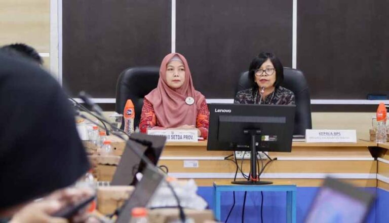 Asisten Ekbang Setda Kalteng Hadiri Konferensi Pers Berita Resmi Statistik BPS pada April 2025
