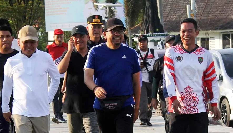 Agar Tubuh Tetap Sehat dan Bugar, Gubernur Kalteng Ajak Insan Pers Joging Bersama di Bundaran Besar