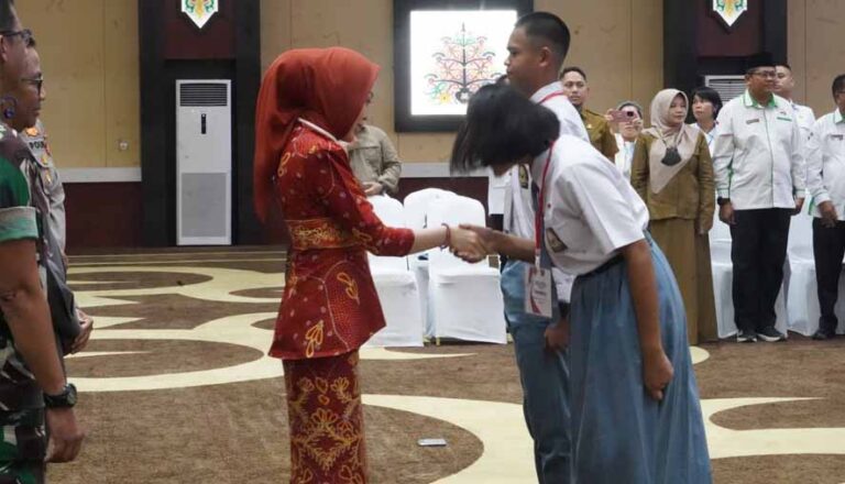 Ketua TP-PKK Aisyah Thisia Agustiar Sabran Buka Seleksi Calon PASKIBRAKA Kalteng Tahun 2025