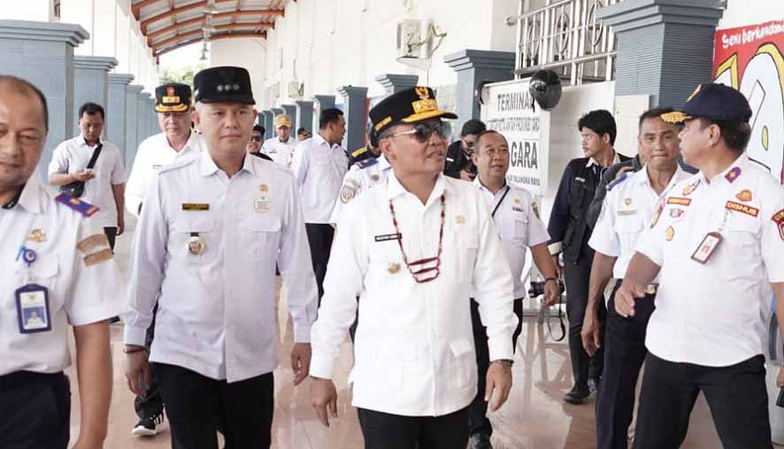 Kunjungi Terminal AKAP WA Gara, Gubernur Kalteng Ungkap Truk Lebihi Batas Tonase di Kuala Kurun