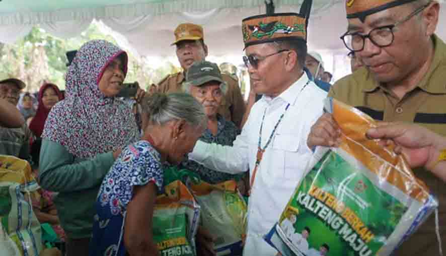Gubernur Kalteng Buka Pasar Murah di Kecamatan Talawang Kabupaten Kotim