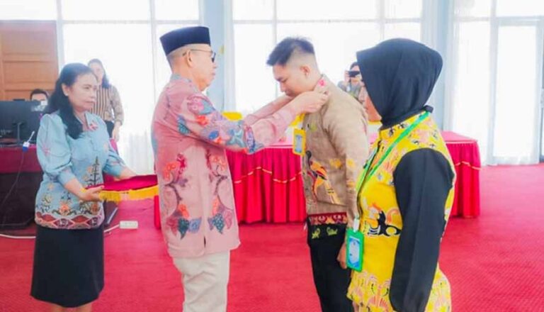 Pelatihan K3 Perkantoran bagi ASN Angkatan I dan II Lingkup Pemprov Kalteng Resmi Ditutup