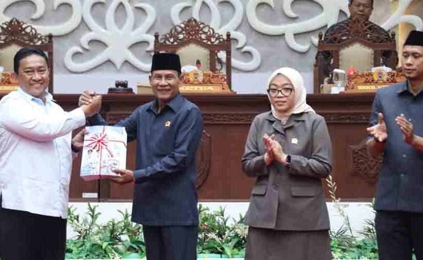 Sampaikan Pidato Pengantar Gubernur, Wagub Edy Pratowo Tekankan Program Prioritas Huma Betang