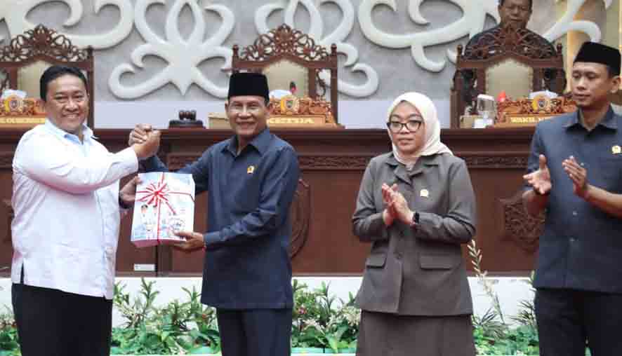 Sampaikan Pidato Pengantar Gubernur, Wagub Edy Pratowo Tekankan Program Prioritas Huma Betang