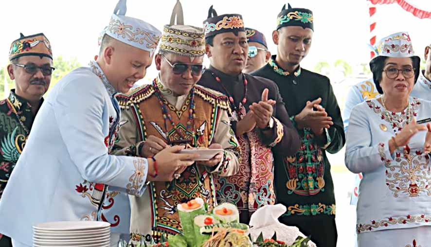 Pimpin Upacara HUT Gunung Mas ke-23, Gubernur Kalteng Tegaskan Komitmen Pembangunan Berkeadilan